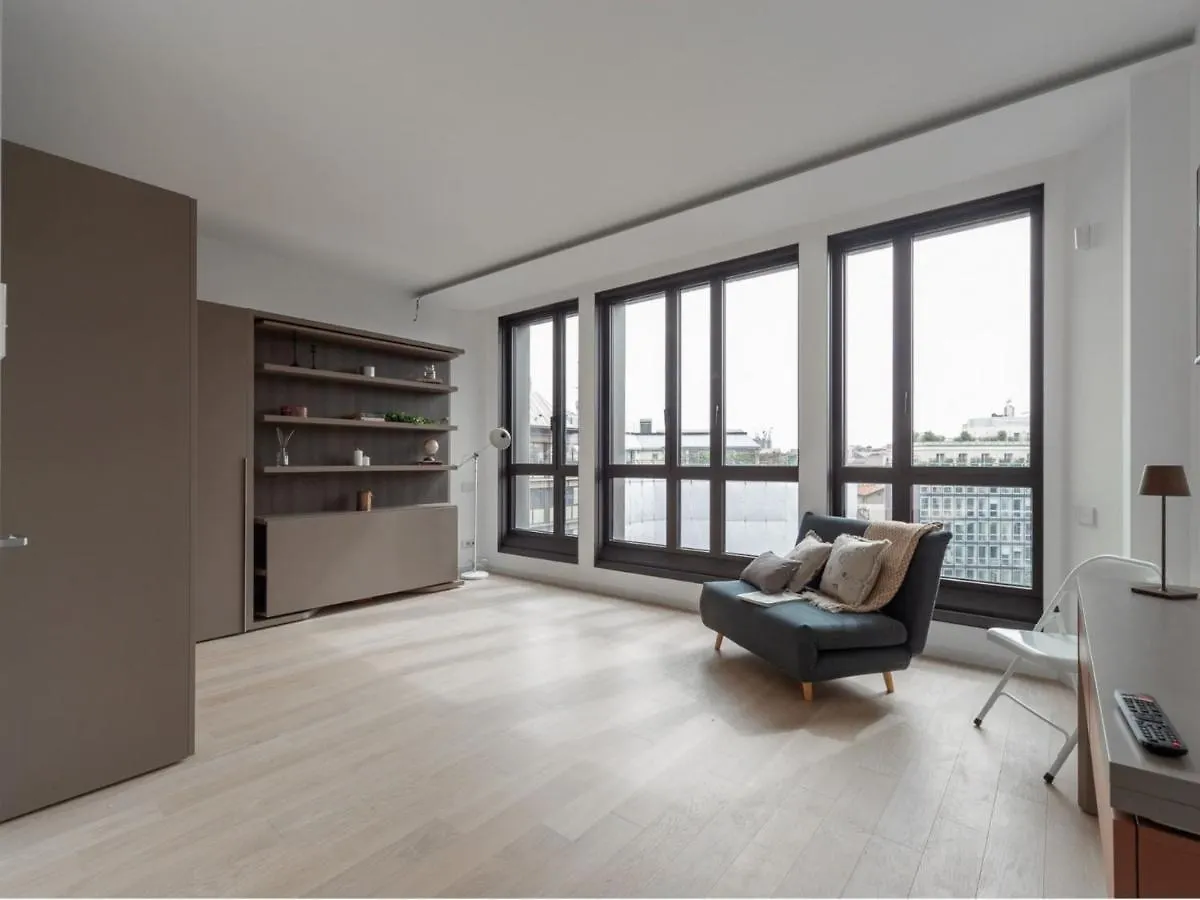 Apartment The Best Rent - Monolocale Moderno A Due Passi Dal Duomo Milan