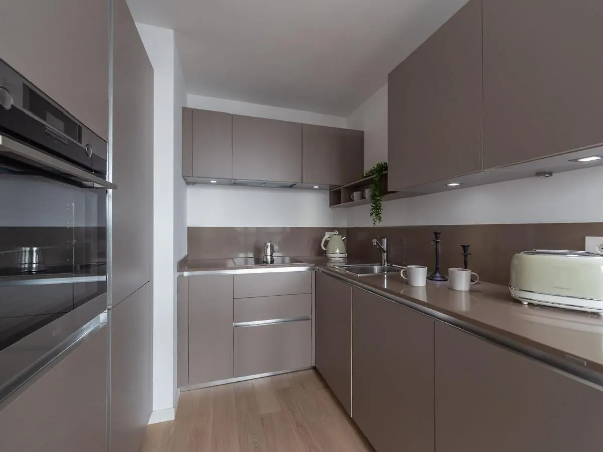 The Best Rent - Monolocale Moderno A Due Passi Dal Duomo Milan Italy